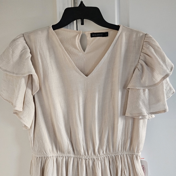 Cream Flutter Dress - Picture 3 of 6
